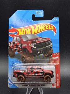 Chevy Silverado Trail Boss LT 2021 Hot Wheels '19, ¡edición roja exclusiva de Target! - Imagen 1 de 2