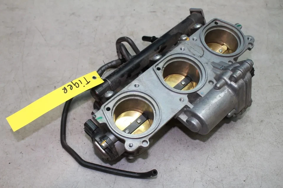 Carcasa del acelerador Triumph Tiger 800 XCX 2015 inyectores carburador 1243400 Foto 1 de 4