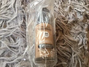 Revlon Make Up , 24 Stunden 330 Natural Tan Combination Only Skin, Neu Verpackt - Bild 1 von 1