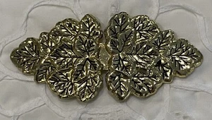 Vintage Gold Clasp Buckle With Leaf Design Metal x 1 - Picture 1 of 6