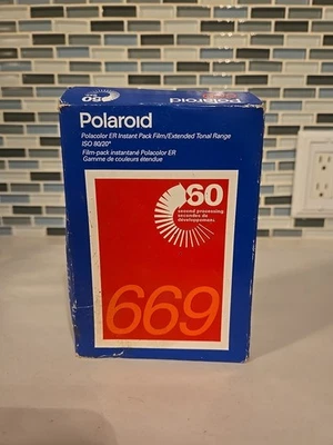 POLAROID 669 Professional Film Double Pack 16 Photos Original Box EXPIRED 09/98 - Image 1 of 4