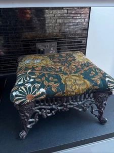 Vintage Fußhocker aus Gusseisen - William Morris gepolstert - 37 cm x 37 cm - Bild 1 von 7