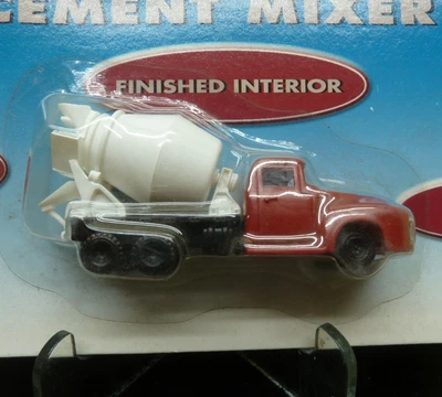 Life Like 1950s Ford Cement Truck HO 1/87 Scale Scene Masters Red 1639 NIP - Image 1 of 4