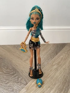 Monster High Nefera De Nile Doll 2011 Mattel First Wave - Picture 1 of 5