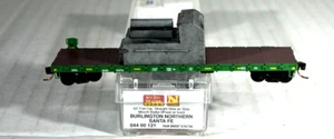 MICRTO-TRAINS N SCALE 50' FLAT CAR WITH LOAD BNSF 04400121 - Picture 1 of 3