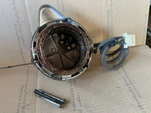Conjunto de cubierta de bobina de estator de motor 81 Honda CB750C DOHC generador OEM CB750-05 - Imagen 1 de 7