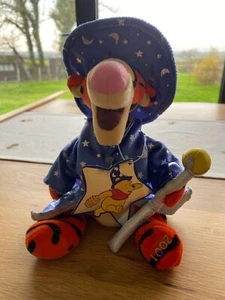 Disney Store - Tigger Wizard Halloween 2001 - Mini Beanie - Picture 1 of 3