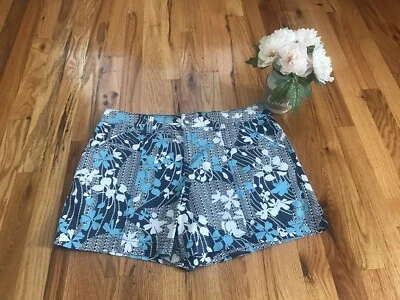Pantalones cortos para mujer florales azules, blancos y torquise. Talla 12 Foto 1 de 4