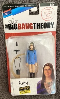 NEW Big Bang Theory Amy Star Trek Outfit Convention Exclusive Action Figure - Image 1 of 2