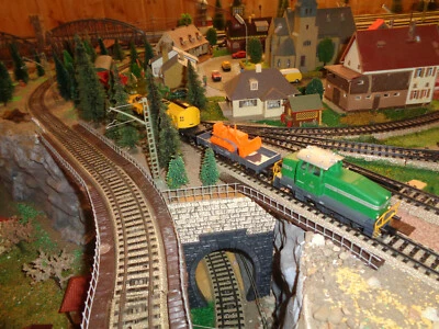 Märklin Konvolut Bauzug - Diesellok DHG500 + 1 Kran- & 4 Wagen - DIGITAL R43 - Bild 1 von 4