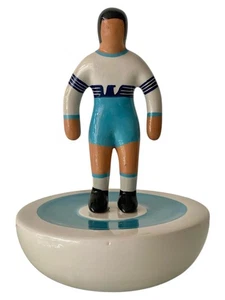Subbuteo Lazio Stefano Puzzo Scultura in Ceramica Calciatore Statuetta 20x30 - Imagen 1 de 1