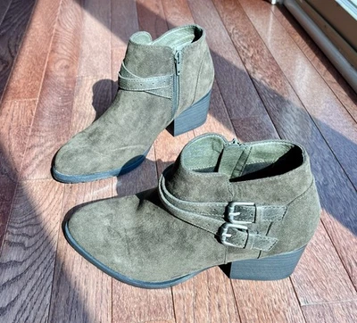 Sonoma Vitaliza By Ortholite Boots Womens 6.5 Esme Olive Ankle Booties Green Zip - Image 1 of 4