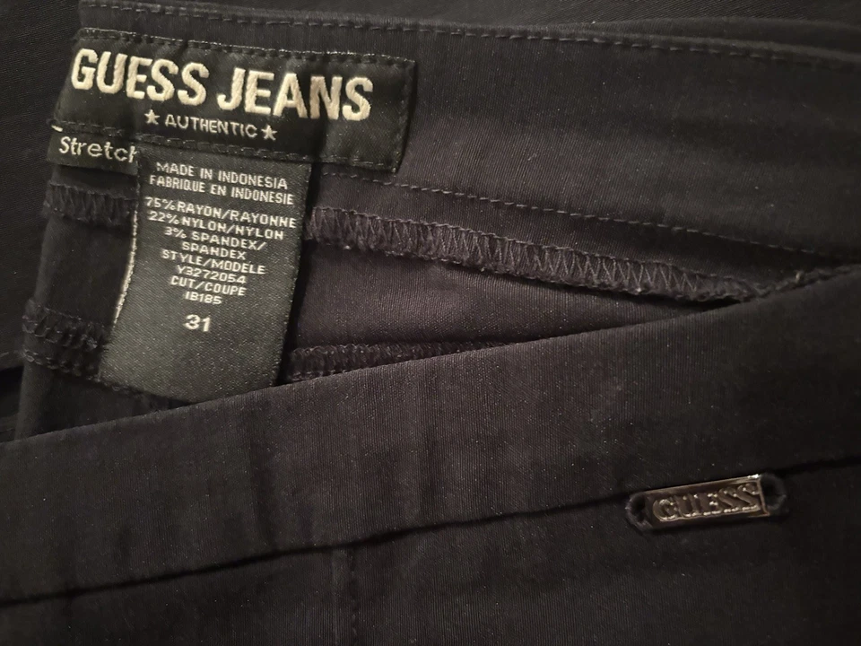 Pantalones ajustados elásticos Guess negros vintage talla 31 Foto 1 de 1