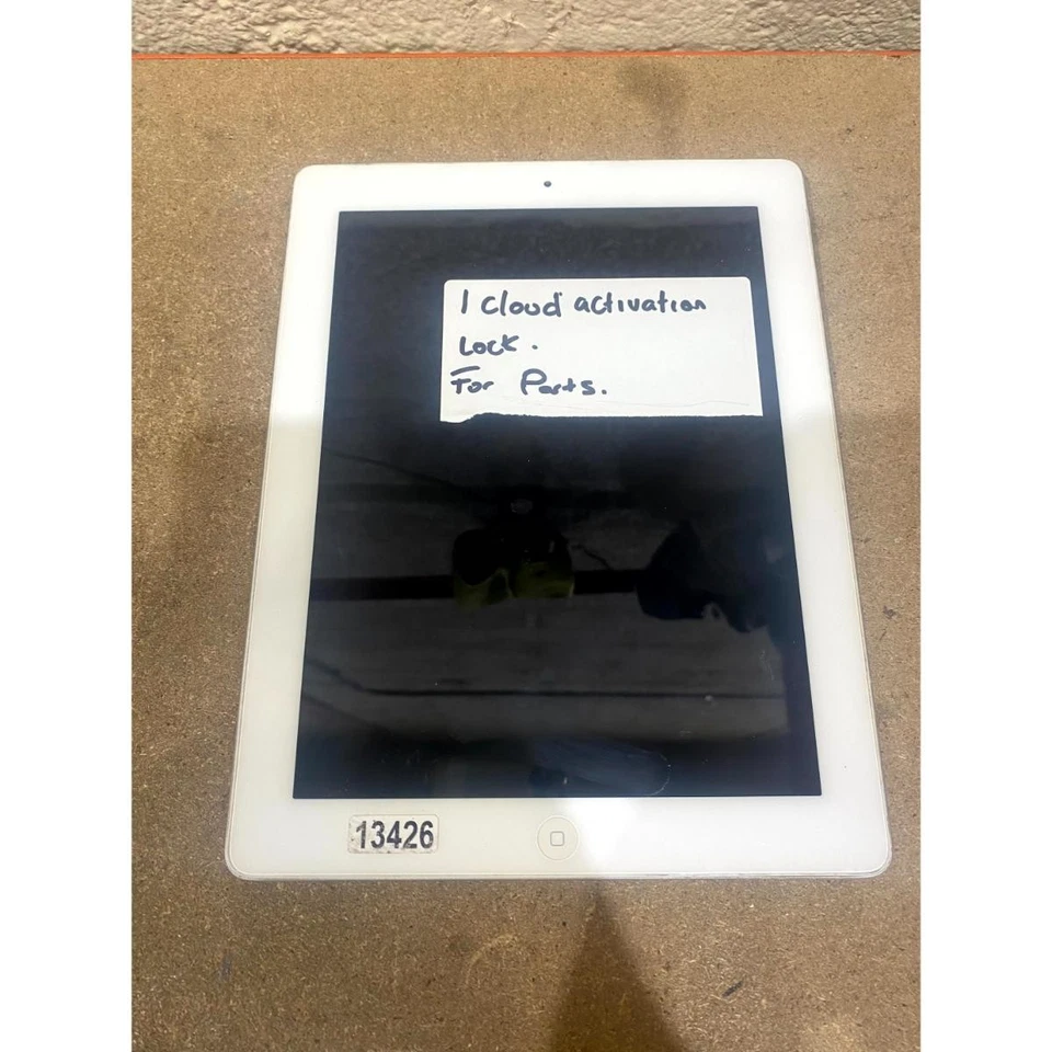 Apple iPad 2 A1395 iOS Tablet Silver 9.7" IPS LCD Display (512MB+16GB) Dual-Core - Image 1 of 4