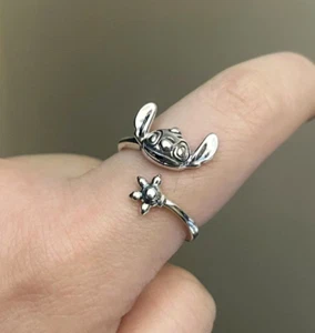 White Gold Plated Silver Cartoon Stitch Band Adjustable Ring - Picture 1 of 2