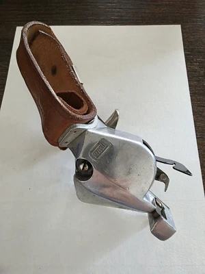 Vintage Uster Swiss Hand Knitting Machine. Hand Knitter Working. Leather Handle. - Image 1 of 4