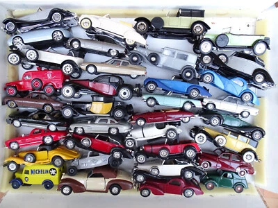 Solido E Vari Sb 1/43 - Lotto Di 35 Modelli Dont Mercedes - Bugatti - Citroen - Immagine 1 di 3