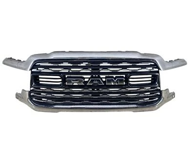 2019-2024 DODGE RAM 3500 LIMITED LARAMIE SPORT FRONT UPPER GRILLE W/CAM *NOTE* Foto 1 de 4