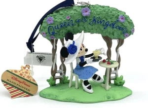 Disney Minnie Mouse United Kingdom UK Epcot Ornament Queen NWT - Picture 1 of 8