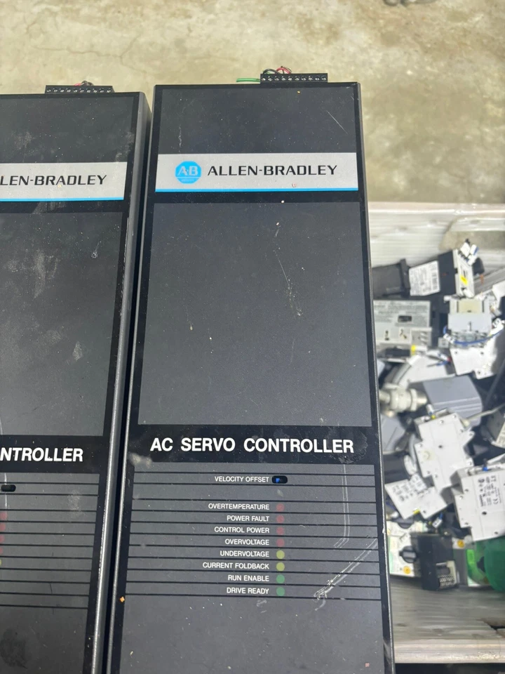 ALLEN BRADLEY 1391B-ESAA15-AQB Ser. B AC SERVO CONTROLLER 3Ph 5.5kW 15A USED - Image 1 of 2