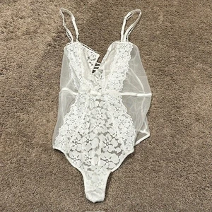 Auden Women’s Crochet Lace V-Neck Wire Lingerie Bodysuit White Small NWT - Picture 1 of 10