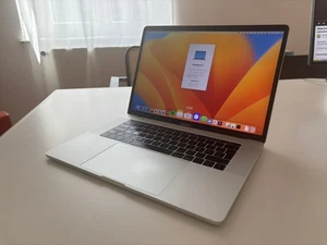 MacBook Pro 15” (2017) – i7 / 16 GB / 512 GB SSD - Bild 1 von 8