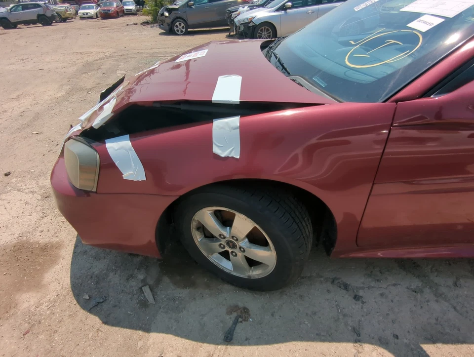 Guardabarros de conductor Pontiac Grand Prix 2004-2008 AO2QT Foto 1 de 1