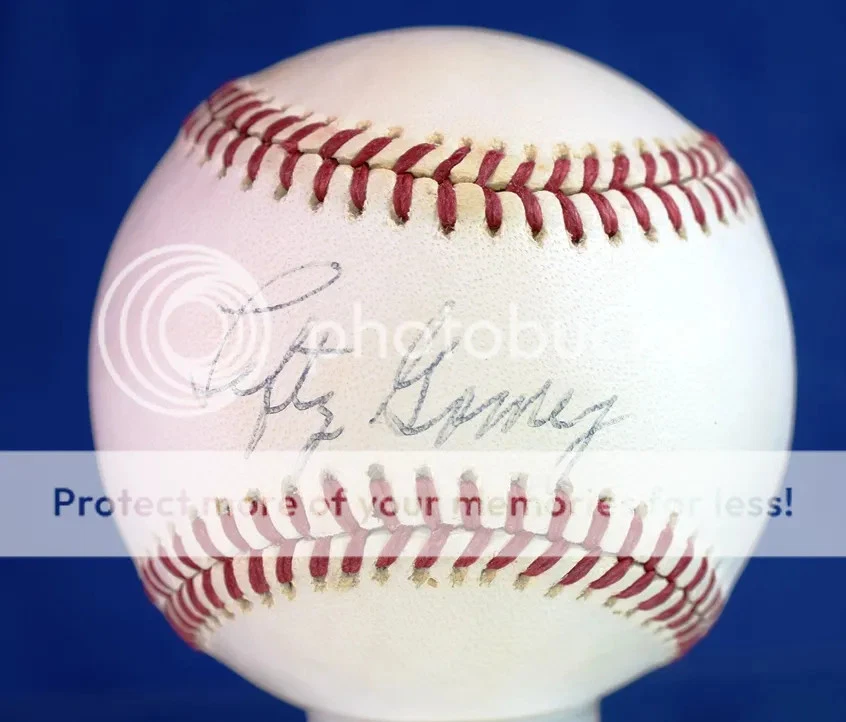 Lefty Gomez Psa/dna Authentic Signed American League Baseball Autograph - Image 1 of 1