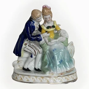 Figurine Made In Occupied Japan Colonial Couple Writing and Sitting Together - Picture 1 of 6