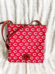 NWT Dooney & Bourke Cincinnati Reds MLB North South Top Zip Crossbody - Picture 1 of 5
