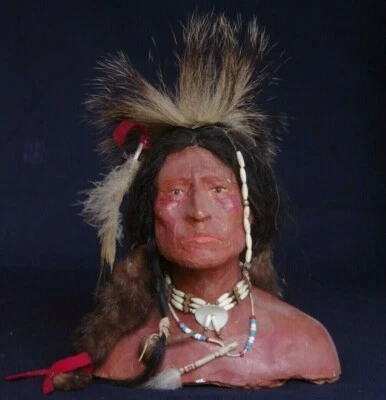 Paul Urm - Busto decorativo que representa al guerrero Lakota - Escultura nativa americana Foto 1 de 4