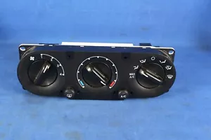 2010 Ford Explorer Radio CD Play Unit - Picture 1 of 9