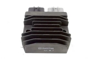 HONDA CB 500 Hornet 31600MKND51 Spannungsregler PC71 (2024) Rectifier - Imagen 1 de 3