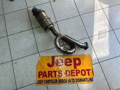 Jeep Wrangler JL JLU JT 2018 2023 3,6 L silenciador lado del conductor izquierdo convertidor OEM Foto 1 de 4