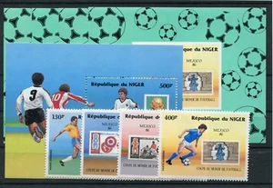 Niger 991/94 Blocco 49 + Sonderblöcke Non Timbrato / Calcio 2/793 - Foto 1 di 1