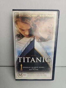 Titanic VHS Tape Leonardo DiCaprio Kate Winslet M15+ 1997 - Bild 1 von 4