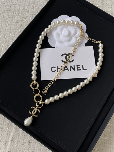 ?CHANEL Collana CCS impreziosita da perle oro ferramenta cocco con cristallo 24C