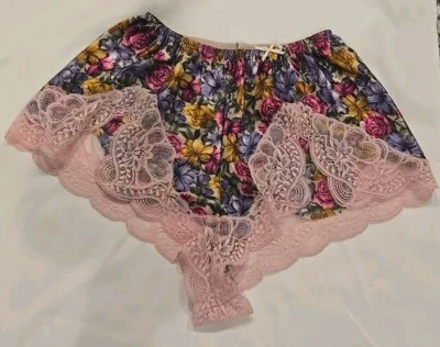 Vintage Oscar de la Renta Panties Size 5 Floral and Lace NWT Union Made USA - Image 1 of 4