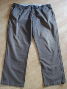 MAINE BROWN COTTON STRAIGHT LEG BUTTON ZIP POCKETS WAIST 44IN INSIDE LEG 32IN - Picture 1 of 10