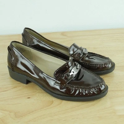 Womens 8 1/2 Loafers Brown Patent Leather Preppy Academia Minimal Slip On Flats - Image 1 of 4