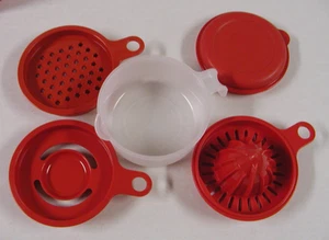 New Tupperware Cooks Maid (JUICER GRATER) Measuring Chili Red Rare New - Picture 1 of 2