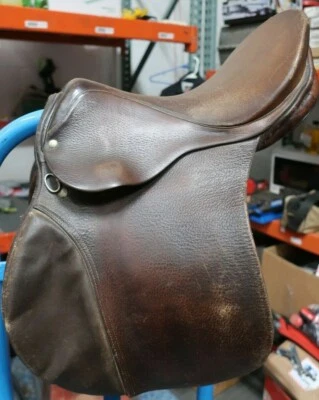 JOHS. STUBBEN SIEGFRIED 17.5" JUMPING SADDLE Suede Fronts 'DESDE 1894' REX De colección Foto 1 de 4