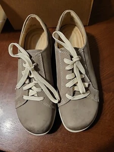 Aetrex Sportschuhe, hellbraunes Leder Größe 7 Halt & Komfort  - Bild 1 von 8