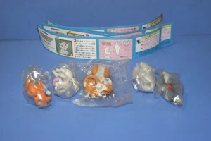 DISNEY Choco Party Egg The Aristocats Marie,O'Malley,Duchess 5 Figure Set TOMY 1 - Picture 1 of 4