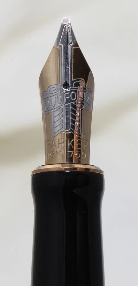NOS Parker Duofold Centennial MK1I 18ct Nib Unit. Med Rt Oblique. Free UK P&P. - Image 1 of 1
