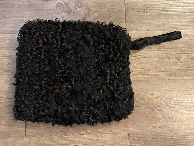 Vtg Late 1930s Or Early 1940s Women’s Fur Muff Hand-warmer Purse W/ Talon Zipper - Image 1 of 4