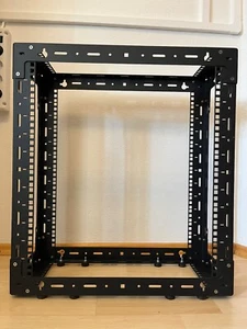 Racksolutions Open Frame Wallmount Rack (12U hight, 4U depth) - Bild 1 von 6