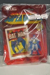 1990 Ertl DC Comics Super Heroes Batman #715 Die Cast Figure