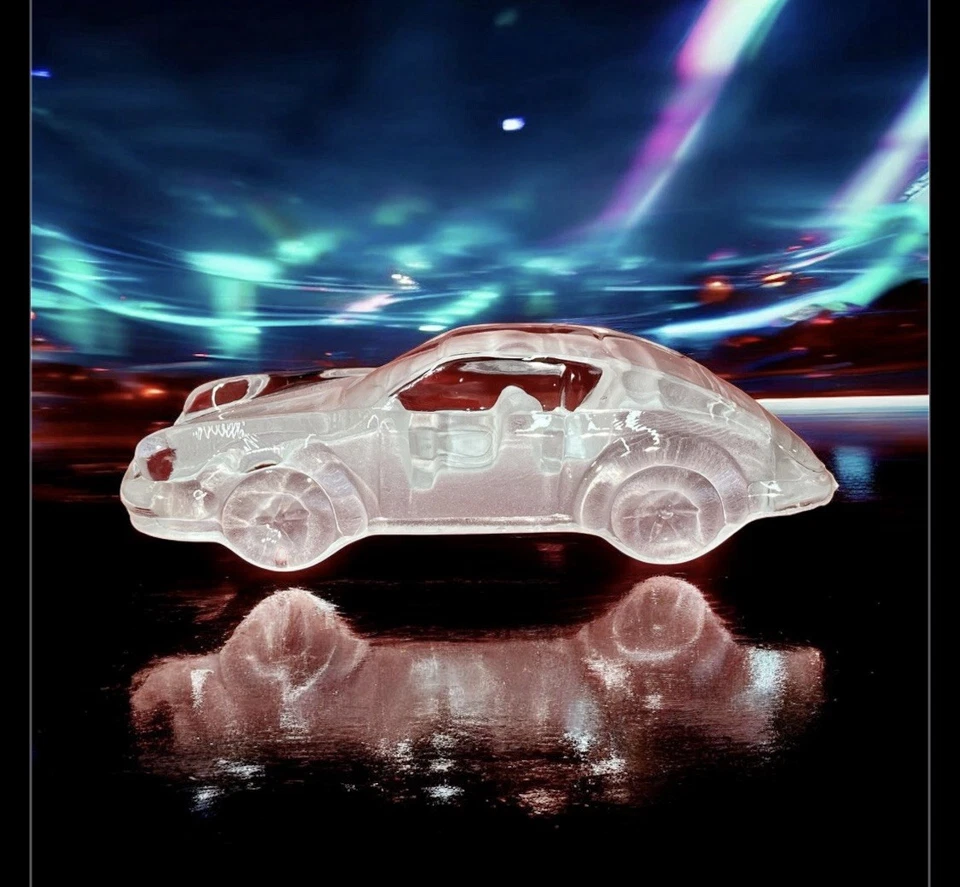 Peso de papel vintage Hofbauer Alemanha vidro transparente e acetinado Porsche Carrera carro - Imagem 1 de 4