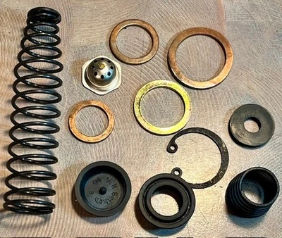 Original Isuzu-Japan Brake Master Cylinder Kit for 72 Chevy LUV Pickup — 第 1/3 张图片